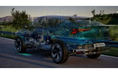 Renault Rafale E-Tech 4×4, l’ibrida plug-in con trecento cavalli di tecnologia elettrizzante