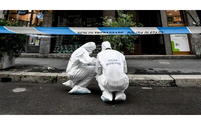 Rientra a casa con due ferite e muore, indagini a Milano sul decesso di un 52enne