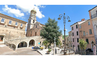 Ripamolisani, un borgo in equilibrio tra un luogo spettrale e un altrove indefinito