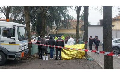 Roberto Bolzoni trovato morto nella sua auto a Lodi: c’erano macchie di sangue. “Chi sa parli”