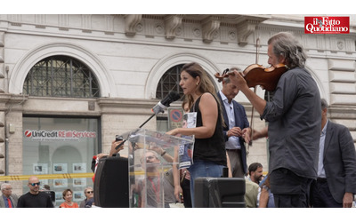 Roma, giornalisti in piazza per i colleghi palestinesi: letti i nomi di tutti i reporter uccisi a Gaza