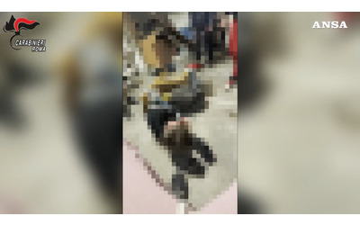 Roma sequestrano le vittime e le torturano 11 misure cautelari coinvolti cinque minori Video