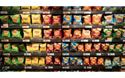 Salute  ambiente   distribuzione  delle ricchezze  perch   scegliere i cibi ultra processati fa male a tutti