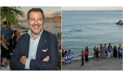 Salvini festeggia a Messina il sì al Ponte, ad attenderlo un gruppo di contestatori: “Lo Stretto non si tocca”