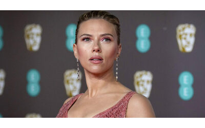 Scarlett Johansson su tutte le furie: “Hanno copiato la mia voce per ChatGpt, così simile che neanche i miei amici la distinguono”