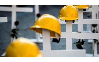 Schiacciato dal muletto durante il turno di notte: morto operaio di 28 anni in un’azienda che vende pellet