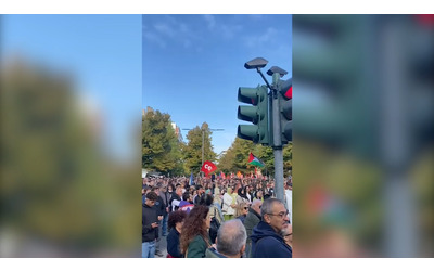 Sciopero generale, migliaia di persone in corteo a Ferrara: “Palestina libera” – Video