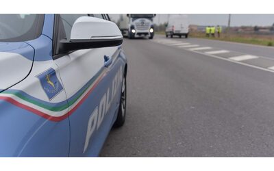 Scontro frontale con un tir a Canosa di Puglia, soccorsi inutili per Giovanni Fiore di 25 anni e Francesco Minervini di 21. Aperta un’inchiesta