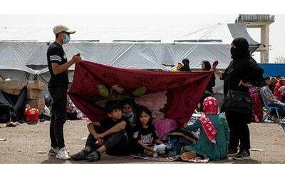 “Se sei afghano in Iran, la tua vita non merita di essere salvata”. “Siamo diventati il capro espiatorio della disfatta contro Israele”: le voci dei deportati da Teheran