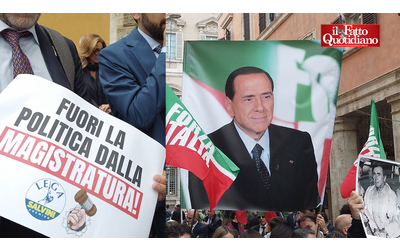 Separazione delle carriere, la destra esulta nel segno di Berlusconi: “Se la riforma ridurrà i tempi dei processi? Domanda nociva”