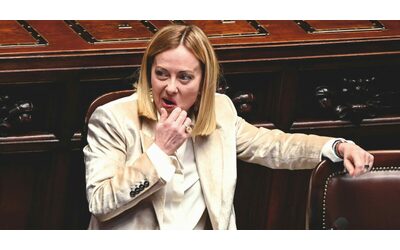 Sgombero Leoncavallo, Meloni: “Non ci possono essere zone franche”. Sala: “Non ci hanno avvertito”. Avs: “Era un presidio culturale”