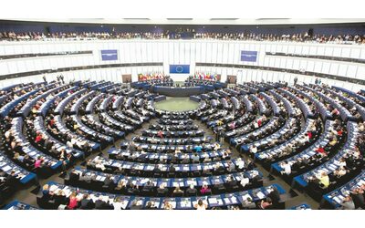 Sì del Parlamento Ue alla risoluzione su Gaza: c’è il riconoscimento della Palestina, manca la parola “genocidio”. Destra italiana spaccata in tre
