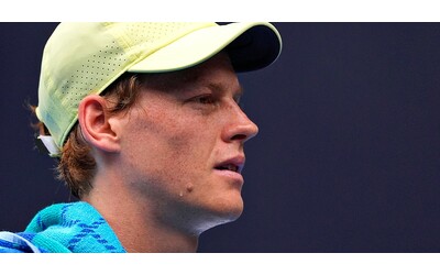 Sinner-De Minaur, diretta Australian Open | Risultato live: a breve l’inizio del match