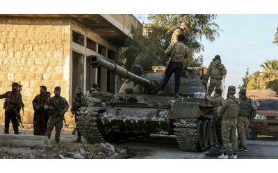 Siria, i ribelli alle porte di Damasco. “Assad non si trova”. Trump: gli Usa ne restino fuori