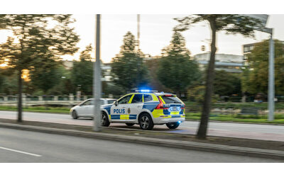 Spari vicino all’ambasciata israeliana a Stoccolma: “Diversi arresti e perquisizioni”