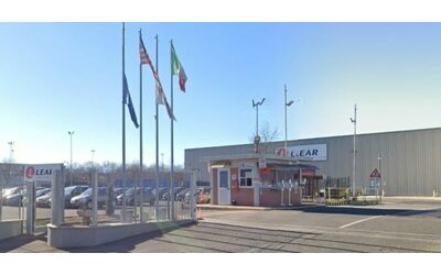 Spiragli per i 376 della Lear di Grugliasco in crisi: ecco chi la vuole e i dubbi dei sindacati