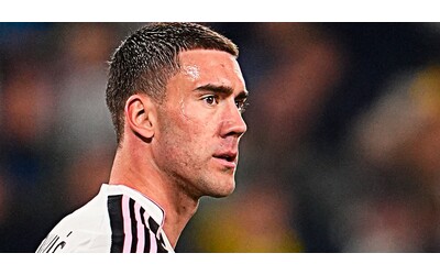 Svolta Vlahovic il serbo apre al rinnovo con la Juventus C stato un primo incontro i nodi della trattativa