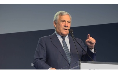 Tajani attacca: “Il centrosinistra non esiste più. Pd, M5s e Avs sono tre fotocopie” – Video