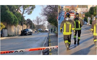 Tamponamento tra auto, due pedoni investiti e uccisi. Travolta anche una colonnina del gas, è allarme ad Ancona: “Non uscite di casa”