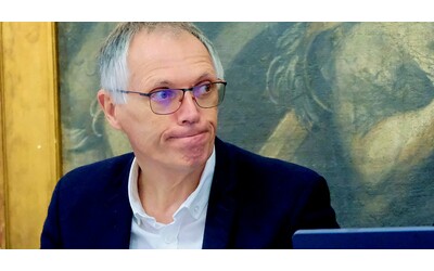 Tavares contro tutti: “Stellantis verso lo spezzatino, Tesla può sparire, i tedeschi non si adattano”