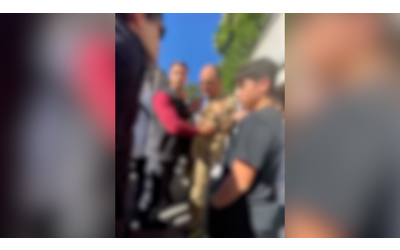 Tensione all’assemblea per Gaza del liceo Caravillani di Roma: “Studenti e prof aggrediti dalla comunità ebraica”. Interviene la polizia