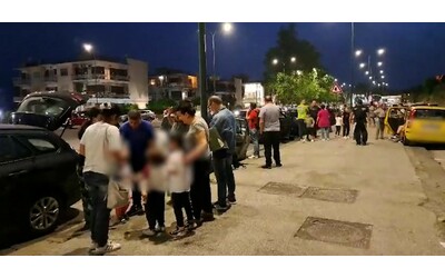 Terremoto Campi Flegrei, paura a Pozzuoli: notte in strada per tanti cittadini – Video