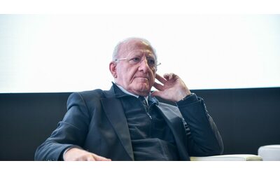 Terzo mandato, per la Consulta la legge salva-De Luca della Campania è incostituzionale
