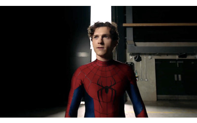 Tom Holland svela il nuovo costume dell’Uomo Ragno in “Spider-Man: Brand New Day” – IL VIDEO