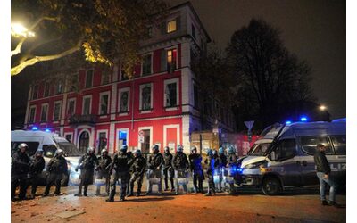 Torino maxi perquisizione al centro sociale Askatasuna Il sindaco Violati i divieti stop all accordo col Comune