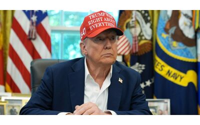 Trump attacca i media critici e minaccia la revoca della licenza ad Abc e Nbc: “Raccontano il 97% di storie negative su di me”