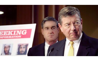 Trump esulta per la morte dell ex direttore dell Fbi Robert Mueller simbolo del Russiagate Sono contento