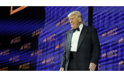 Trump: “Faremo accordi con tutti. Ora il mercato è bellissimo”. E il Nasdaq chiude a + 12%