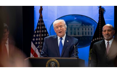 Trump parla di Iran a un evento della Casa Bianca la diretta