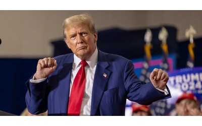 Tutti i ricchi alla corte di Trump, anche gli ex nemici Bezos e Zuckerberg: donati 200 milioni per l’inaugurazione, 4 volte più di Obama