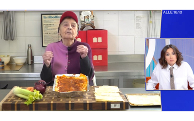 Tutti mi chiamano per un altra cosa voi per la lasagna ma mi avete fatto aspettare e ora mi tocca mangiarla ghiacciata la polemica di Nonna Silvi a La Volta Buona