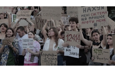Ucraina, ancora proteste contro la legge che limita le agenzie anti-corruzione