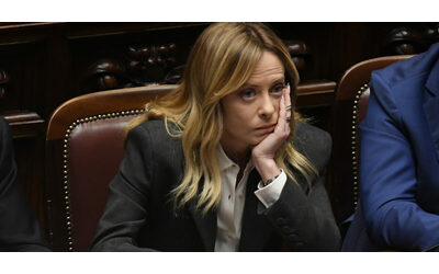 Un discorso piccolo cos I vuoti d aria di Giorgia Meloni in Parlamento