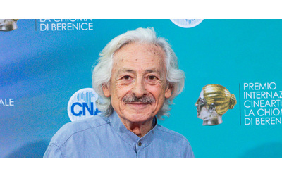 Un giornalista chiese Ma lei omosessuale S perch mi dica risposi io Conseguenze Non ho potuto recitare nella fiction su Padre Puglisi ma la libert ha un prezzo cos Leo Gullotta