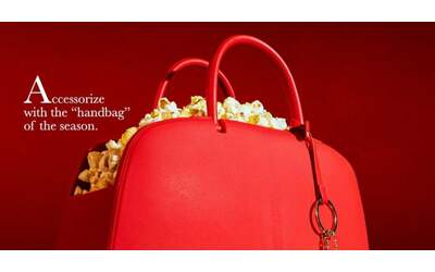 Una borsetta al posto del solito barattolo dei popcorn la trovata per l uscita al cinema de Il Diavolo veste Prada 2 gi virale