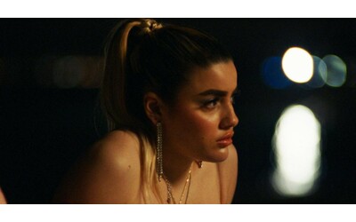 Una ragazza brillante Liane ragazza di vita 2 0 il sottoproletariato ai tempi dei social