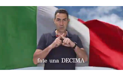 Vannacci evoca la X Mas in un video elettorale: “Fate una decima sul simbolo della Lega”. Poi rivendica: “Mi ha ispirato”