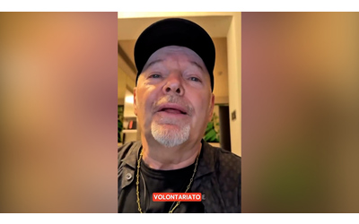 Vasco Rossi riceve il premio “Ambiente e legalità” di Legambiente e Libera: “Sono i valori che condivido”