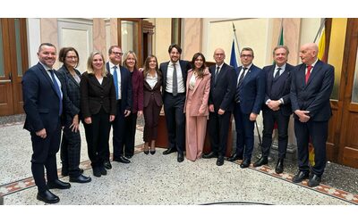 Veneto Stefani presenta la sua giunta alla Sanit il cardiochirurgo Gerosa E da Roma arriva il sottosegretario Bitonci