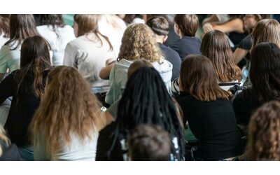 Venezia vietato parlare di mafie al liceo Il preside sospende per prudenza l incontro col giornalista di Report e la pm