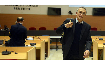 Verbali Amara, il Csm condanna alla censura il pm di Milano Storari: “Consegnò atti segreti a Davigo”. Nel processo penale era stato assolto