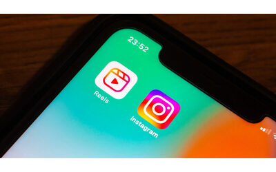 Vietare i social ai minorenni, l’avvocato e docente Iaselli: “Le leggi ci sono già, ma non vengono applicate”