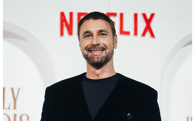 “Violazione della privacy e frasi infondate, umilianti e ingiustificatamente aggressive per guadagnarci”: Raoul Bova querela Fabrizio Corona