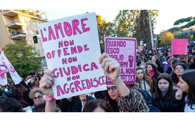 Violenza contro le donne, i dati della polizia: aumentano i casi di stalking, maltrattamenti e violenza sessuale