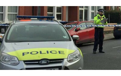 Violenze sessuali stalking terrorismo le carceri scoppiano e il Regno Unito manda fuori col braccialetto elettronico