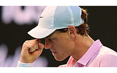 Vol e servizio ed esperimenti in risposta Sinner parte forte e vince all esordio in doppio a Monte Carlo con Bergs